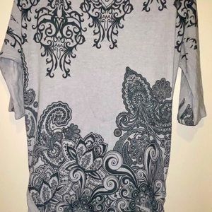 Large color in motion tunic lace back